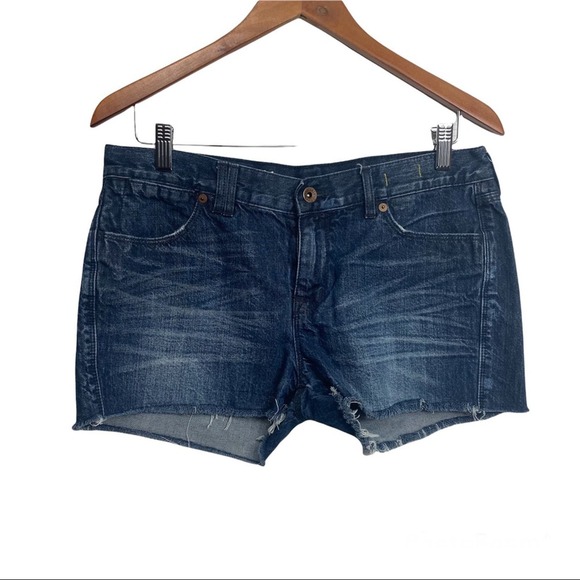 Madewell Pants - Madewell dark wash Denim Jean Shorts Summer Whiskering Size 28